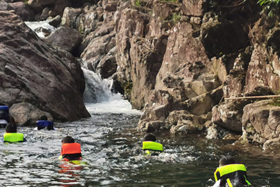 Jilongshan- Making a Splash