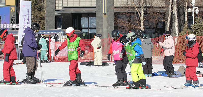 /wp-content/uploads/2025/05/Program-details-Songhua-Lake-Ski-Adventure-Photo-5.jpg