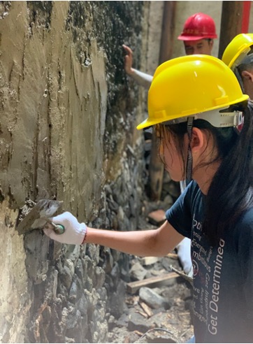Students participating in the “Art Responding to Rural Life” program at Stone Mortar Lake Art Season in China, engaging with community-centered art installations and interactive exhibits celebrating rural life and creativity.