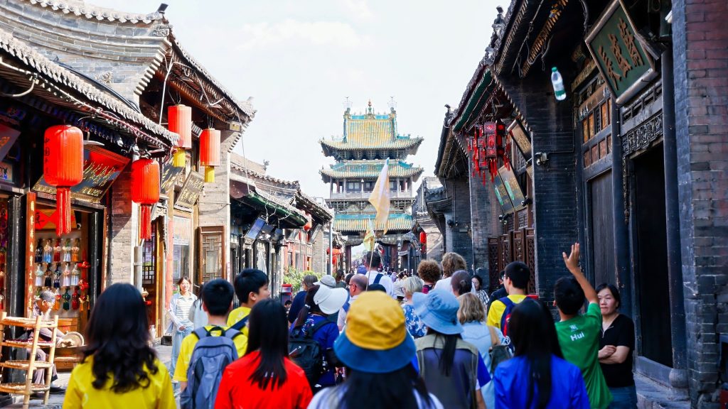 Student group exploring Shanxi.